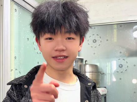 今天来复刻一道复刻宫瑾爆蛋3分钟搞定!巨巨巨巨好吃超级下饭! #妈呀太香了 #宫瑾爆蛋 #美食教程 #抖音美食推荐官 #在家做美食