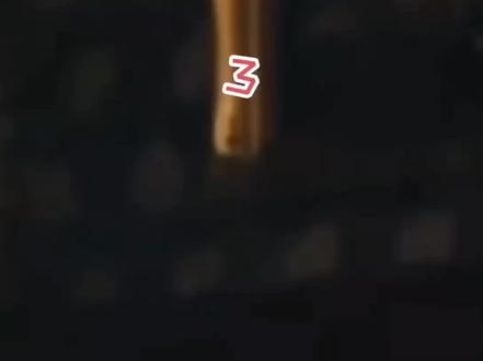 《昨日之旅》3 路德维希是一个贫穷的年轻人,由于出色的才干,在老板病重之时,应邀住进老板家里,担起了私人秘书。老板的太太美丽优雅,二人渐生情愫于是开始了一段伤感的爱情故事#电影解说 #惊悚悬疑#惊险刺激#关注点赞