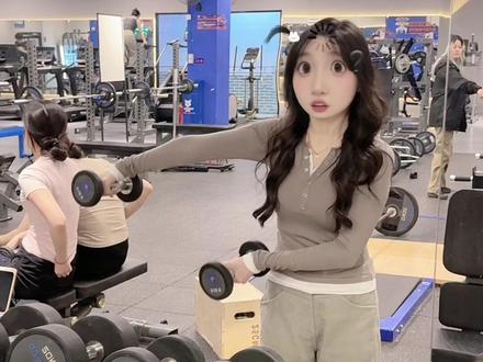 天赋选手,来健身房第一天就练成了#健身 #金属狗健身房 #新手如何健身 #健身小白必看经验