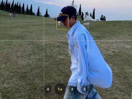 旅行氛围感拍照的几个小技巧,谁拍谁好看~ #拍照姿势 #拍照技巧 #构图技巧 #旅行拍照 #氛围感