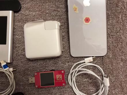 用苹果电脑MAC 61w充电头充手机,会烧坏手机吗?勇哥来揭秘实验