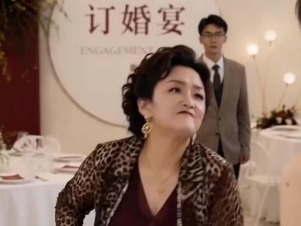这里的短剧太精彩了,看了十几遍都不腻!