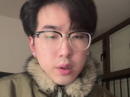 回复 @胡老大的奇幻漂流的评论 卢凌风好帅 而且体脂很低 脸像雕塑一样
我特别害怕他拍和后置镜头 每次后置拍出来的人都很陌生我完全不认识#大小眼 #歪嘴 #脸不对称 #唐朝诡事录 #杨旭文