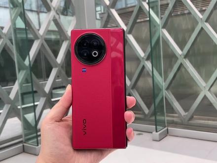 vivo X Fold2随手拍:自研芯片V2+蔡司影像,表现究竟如何? #vivo