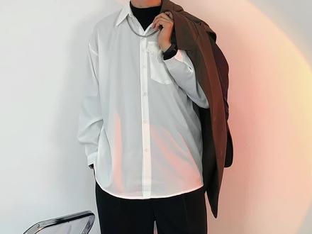 老气的棕色西装外套,没想到搭配拖地裤是哪么的绝配#早秋搭配 #男生穿搭