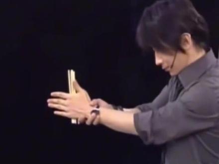 筷子悬浮术,这招太帅了吧#魔术教学