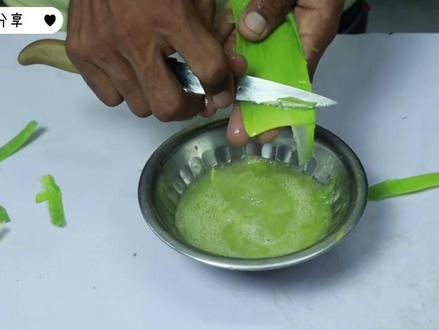 在家自制芦荟电池,电量杠杠的!#变废为宝 #制作过程 #手工diy #废物利用 #小发明