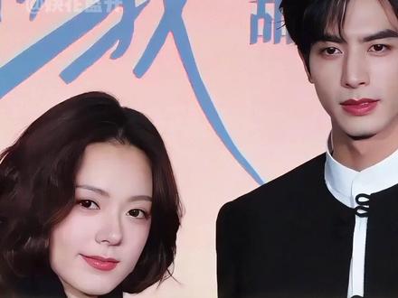 《骄阳似我》庆功宴宋威龙赵今麦眼眶湿润,泪珠滑落这一刻,诠释了慢热的他们终融掉彼此边界#宋威龙 #赵今麦 #骄阳似我 #内容启发搜索 #影娱热点团