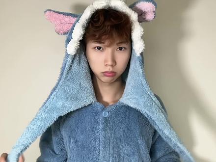 一个人的接力摇#接力摇 #浅跳一下 #有点上头 #卡点舞 #无不良引导