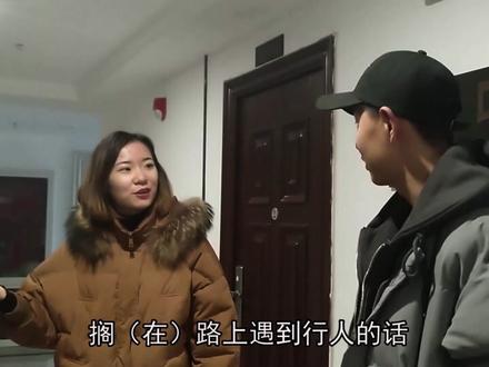 大部分人遛狗是这样的,狗在前面跑,人在天上飞 #训犬 #宠物