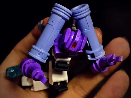 大家觉得怎么样?快学起来!
#布鲁可积木人#布鲁可积木人自改#布鲁可积木人改造#布鲁可变形金刚#布鲁可变形金刚星辰版