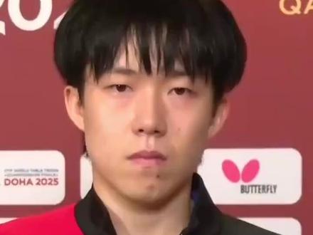 王楚钦回应换球拍:为什么每次都是我遇到这种情况。 #王楚钦回应换球拍#王楚钦 #乒乓球 #多哈世乒赛