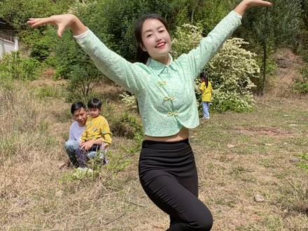 时刻告诉自己!好好爱自己才是真理!#户外舞蹈