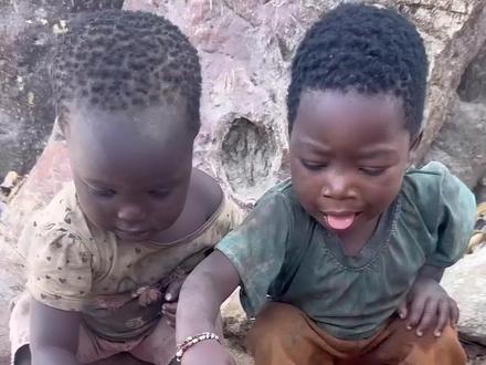 荒野中的一顿饭。 #哈扎比部落 #非洲纪录片