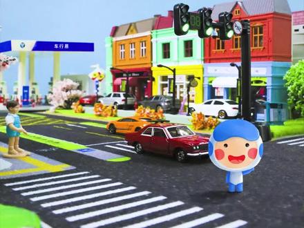 直行车挡住右转车要让行吗?#车知识分享计划 @抖音小助手