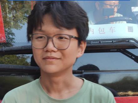 这届高考生集体凡尔赛 走出考场考生自信放话“稳稳拿捏”学生:老师教会我们“拿捏”知识和人生#保定#高考#考场#自信发言
