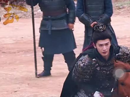 #逐玉#谢征 #武安侯#张凌赫牛牛🐮
都给我看~一看一个不知吭~