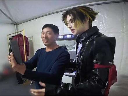 耿琪文 现在大家都知道 你有一个非常爱你的爸爸。