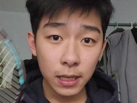 分享一个尤尼克斯羽毛球拍鉴别教程#羽毛球 #羽毛球拍推荐 #尤尼克斯#羽毛球拍鉴定 #yonex #尤尼克斯