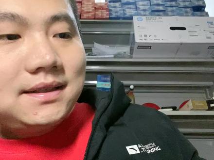 看外包装就能辨别真假卷烟,两行刚印条码,很多消费者不知道。