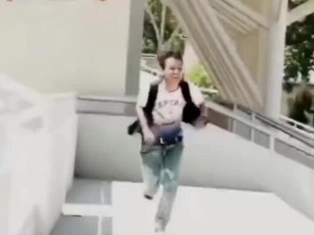 #热门音乐🔥百听不厌
歌手旦巴坚参
阿妈的天珠