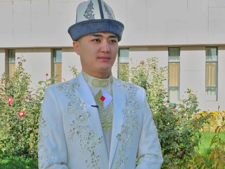 克州融媒独家专访大型歌舞剧《玛纳斯》主角巴合提白克·艾克拜:为中华优秀 传统文化在新时代传承注入青春力量#中华优秀传统文化 #文化润疆 #非遗传承