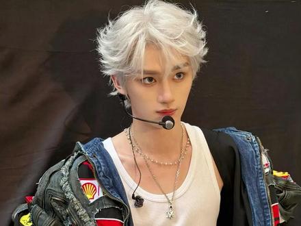 小丁怎么边跳还边红温呢 #丁程鑫 #娱乐八卦