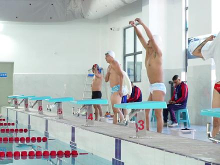 燃爆市运:赛事现场大直击 | 身残志坚跃碧波,泳道逆袭铸辉煌——杨光泽勇夺50米仰泳冠军 #施甸融媒 #保山市第五届体育运动会