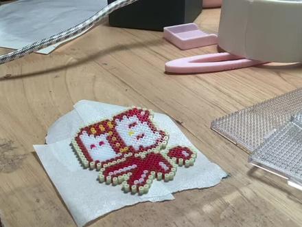 Hello Kitty拼 豆完美无 孔
#拼豆 #手工