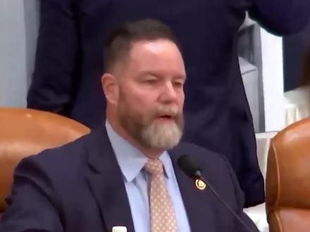 美式活着拆解高达,中国人在美国洗地,美国政府却准备改革