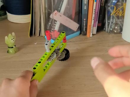 陀螺发射器 积木简单版 #积木搭建 #积木拼装玩具 #小学生日常 #手工制作 #乐高积木搭建