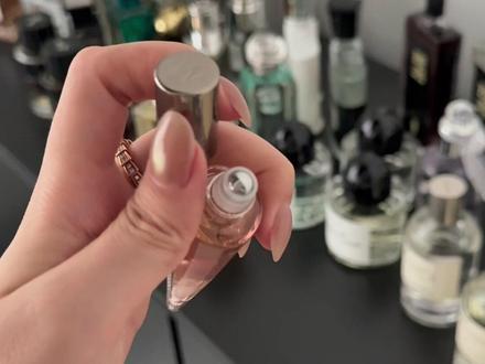 哪有什么生理性喜欢,都是姐姐的小心机罢了#约会香水 #玛朴缇香水 #暧昧 #情侣