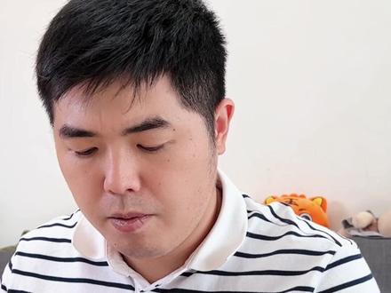 能迷惑你大脑的旋转舞女,你看到的是顺时针还是逆时针?