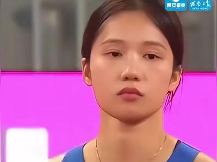 又美又飒!全运会女子跳高决赛,“00后”湖北队选手邵雨琪跃过1米90高度夺得冠军。
未来可期,继续加油!