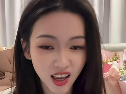 女主抛开角色下场吐槽~不要相信男人的大饼!#亲爱的维多利亚港 #赵振栋 #羽翎 #直播录屏剪辑 #直播切片