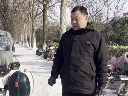 教大家如何拆卸轮胎!如果你的轮胎里边也有自补液,抓紧时间到售后来检查吧。#橙心服务美好出行 #2026骑雅迪马年旺#电动车#雅迪电动车