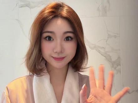 超简单的卷发教程来啦
#短发发型 #卷发教程