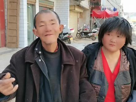 高士网红贵旺、现在有些夫妻活的不如他们、几十年了也不嫌弃对方!人间真爱👍👍👍