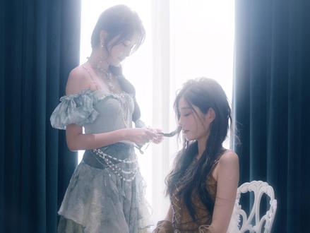 @王奕本人 @周诗雨大人 《双人舞》MV正式上线!#snh48王奕周诗雨双人舞 #SNH48