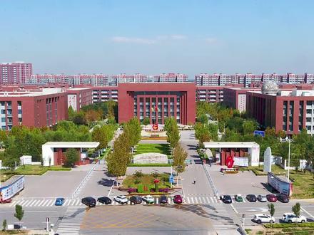 #衡水一中 这里是一个会因为学生学习太刻苦而让学生回家反省的学校,这是一个没考上一本就是拖后腿的学校。