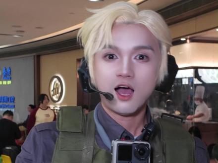 别再让蜂医演傻子了! #海底捞大红三角洲行动 #三角洲行动 #新春来三角洲接红 #蜂医 #哈基蜂