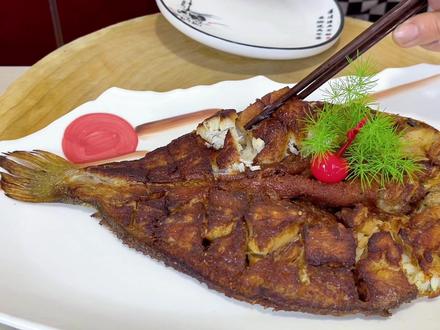 不管做什么鱼,学会煎鱼绝招,不粘锅不破皮,放上秘制腌料更解馋 #黄花鱼 #煎鱼 #烤鱼 #抖音好食光
