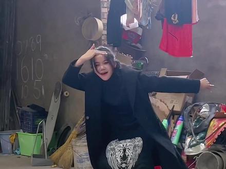 看到最后笑的肚子疼😂