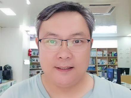 😎哇哦!今天给大家送上超实用的三种解决电脑无法识别 U 盘的方法🎯!
第一种,右键此电脑👉点击属性,下拉后点击设备管理器,再找到通用串行总线控制器,右键点击 USB 大容量存储设备,选择卸载设备,然后重新拔插 U 盘就欧克啦😏!
第二种,右键此电脑👉点击管理,进入磁盘管理,右键点击 U 盘磁盘,更改驱动旗号和路径,点击更改改成其他字母,点击确定,再重新拔插 U 盘就大功告成啦👏!
第三种,按 Windows 加 i 键,点击蓝牙与设备,点设备,找到其他设备,删除 U 盘设备,重新拔插 U 盘就出现啦😄!怎么样,是不是超级简单呀🤩?这 3 个方法随便挑一个试试哟😜!#华硕天选 #超轻的HX游戏本 #华硕终端服务 #酷睿14代hx战力再加1 #一分钟干货教学