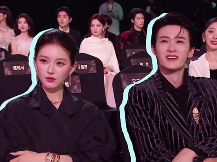 别再说#赵露思 不活泼了!星光大赏发言格局直接拉满,《#许我耀眼 》其实是她唯一的入场券!#星光大赏 #抖音精选 #2025年度影娱热点