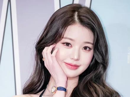 21岁的#张元英 以137亿韩元现金全款购入汉南洞别墅