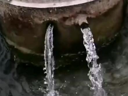 大美新疆旅游攻略!托克逊县一一自流井!#大美新疆 #实景拍摄 #带你看风景 @创作灵感小助手 @抖音