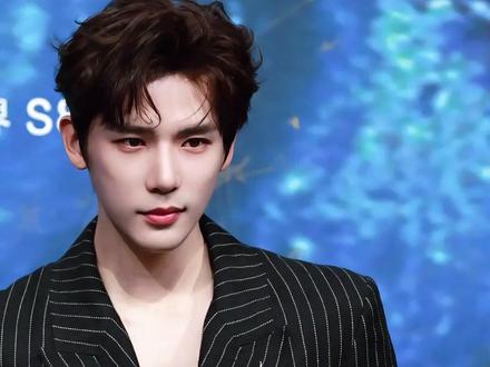 仅一年再看春晚7大男神,刘宇宁手握3部破万剧,王安宇《飞驰人生3》被沈腾钦点演他年轻版,唯独他卡在“待爆”门前#丁禹兮 #白宇 #朱亚文 #内容启发搜索 #影娱热点团