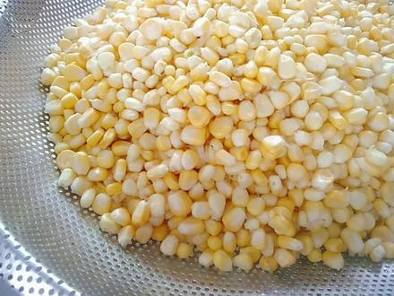 玉米这样做才好吃,鲜嫩多汁,开胃又下饭,做法简单经济又实惠