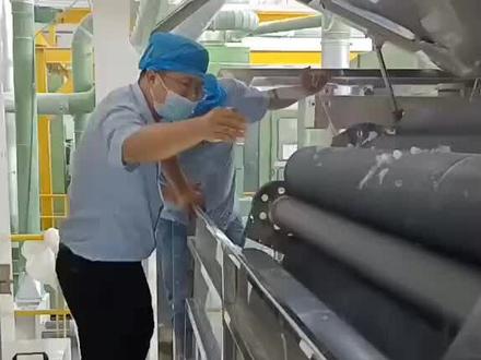 郑纺机W1204半交叉水刺生产线境泉工艺针布上机完美收工,白鲨针布、天天进步、百年针布、梳理专家